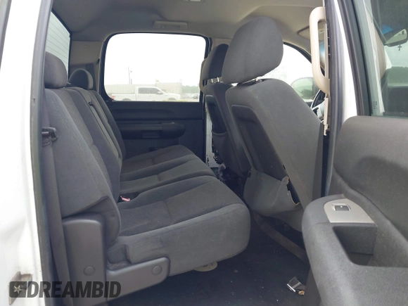 2008 GMC Sierra 1500 Work Truck z VIN 2GTEK133981178274, wystawiony jako IAAI lot #42146222 z przebiegiem 246 353 mil mil oraz . Historia ofert i sprzedaży dostępna na DreamBid. Obrazek 8.