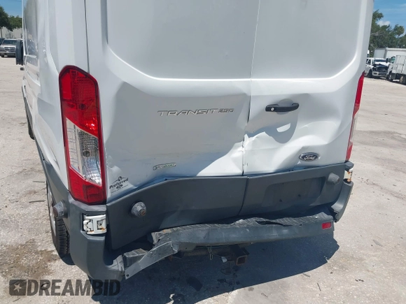 2018 Ford Transit с VIN 1FTYR2CG8JKA03392, выставлен на аукционе IAAI как лот 42525654 с пробегом 218 383 миль миль и . История ставок и продаж доступна на DreamBid. Изображение 6.