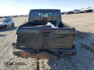2024 Jeep Gladiator Sport S with VIN 1C6HJTAG3RL105132, listed as a Copart auction lot 48701215 with 576 mi miles and Salvage title. Bid and sale history available at DreamBid. Image 6.