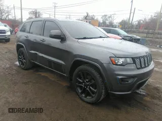 2017 Jeep Grand Cherokee Altitude z VIN 1C4RJFAG2HC926896, wystawiony jako IAAI lot #41810504 z przebiegiem 100 337 mil mil oraz . Historia ofert i sprzedaży dostępna na DreamBid. Obrazek 1.