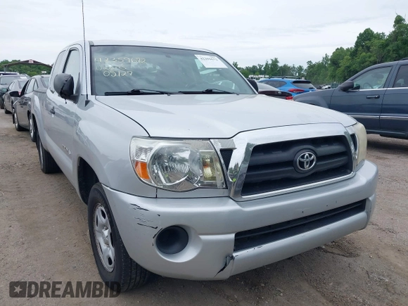 2006 Toyota Tacoma z VIN 5TETX22N26Z178272, wystawiony jako IAAI lot #42359672 z przebiegiem 414 561 mil mil oraz . Historia ofert i sprzedaży dostępna na DreamBid. Obrazek 6.