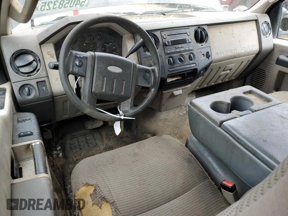 2008 Ford F-250 with VIN 1FDSX21568EE47176, listed as a Copart auction lot 54058325 with 169,671 mi miles and Salvage title. Bid and sale history available at DreamBid. Image 8.