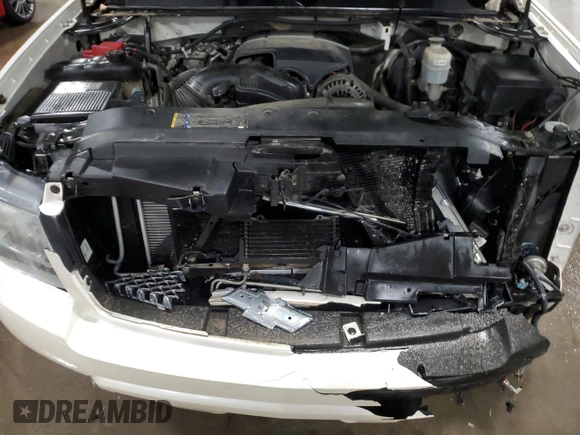 2010 Chevrolet Suburban LTZ with VIN 1GNUKKE33AR291270, listed as a Copart auction lot 86120904 with 239,255 mi miles and Salvage Title. Bid and sale history available at carsss.com. Image 12.