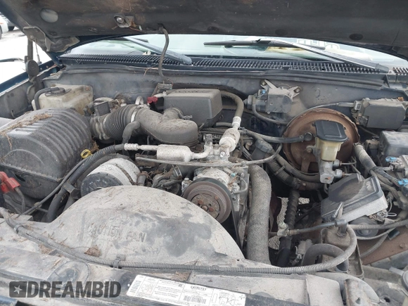 1999 GMC Suburban with VIN 3GKFK16R2XG501319, listed as a IAAI auction lot 42491117 with 231,561 mi miles and . Bid and sale history available at DreamBid. Image 10.