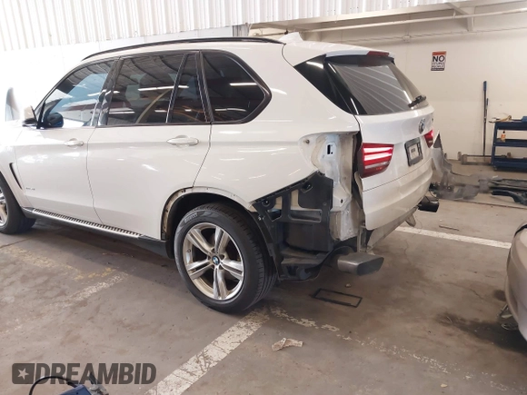 2015 BMW X5 xDrive50i z VIN 5UXKR6C56F0J76986, wystawiony jako IAAI lot #42079106 z przebiegiem 96 220 mil mil oraz . Historia ofert i sprzedaży dostępna na DreamBid. Obrazek 6.