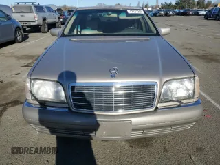 1995 Mercedes-Benz S with VIN WDBGA51E4SA202452, listed as a Copart auction lot 42133385 with 165,561 mi miles and Clean Title. Bid and sale history available at DreamBid. Image 5.