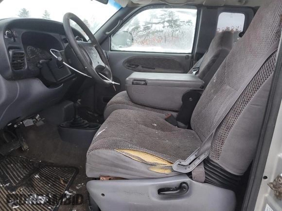 1998 Dodge 2500 with VIN 1B7KF23ZXWJ157552, listed as a Copart auction lot 44832805 with 219,971 mi miles and Clean title. Bid and sale history available at DreamBid. Image 7.
