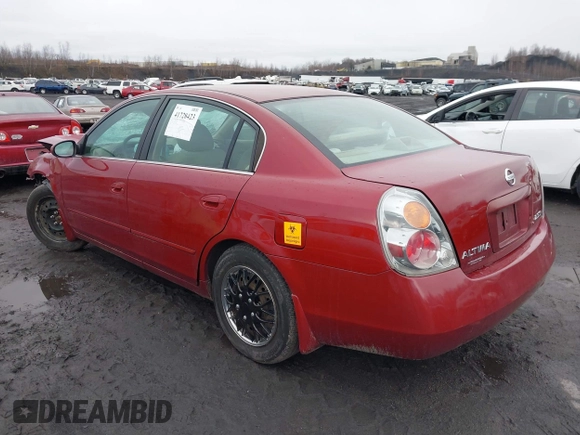 2004 Nissan Altima S with VIN 1N4AL11D04C168184, listed as a IAAI auction lot 41728423 with 223,121 mi miles. Bid and sale history available at carsss.com. Image 3.