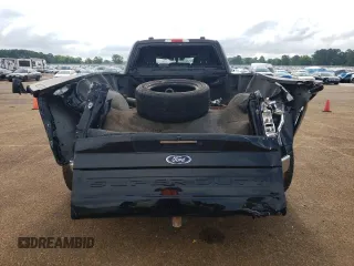2022 Ford F-350 XL with VIN 1FT8W3DT1NEF56688, listed as a Copart auction lot 56096215 with 52,187 mi miles and Salvage Title. Bid and sale history available at DreamBid. Image 6.