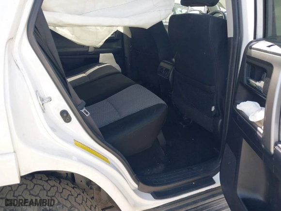 2018 Toyota 4Runner SR5 with VIN JTEZU5JR6J5171504, listed as a IAAI auction lot 41787840 with 112,002 mi miles. Bid and sale history available at carsss.com. Image 8.