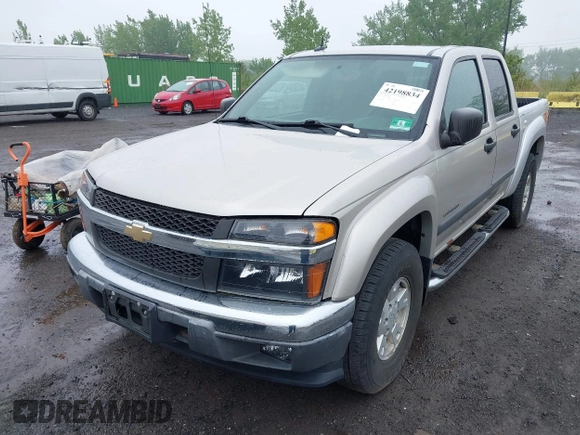 2005 Chevrolet Colorado 1SF LS Z71 with VIN 1GCDT136158270880, listed as a IAAI auction lot 42198834 with 104,019 mi miles. Bid and sale history available at carsss.com. Image 2.