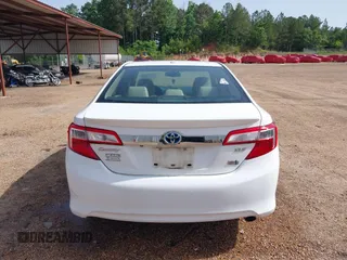 2012 Toyota Camry XLE z VIN 4T1BD1FK4CU018747, wystawiony jako IAAI lot #42275078 z przebiegiem 199 129 mil mil oraz . Historia ofert i sprzedaży dostępna na DreamBid. Obrazek 16.