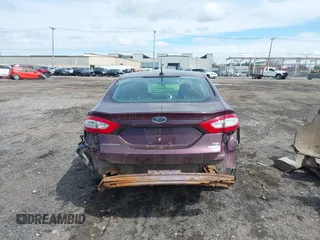 2013 Ford Fusion SE с VIN 3FA6P0HR0DR147598, выставлен на аукционе IAAI как лот 41981294 с пробегом 122 037 миль миль и . История ставок и продаж доступна на DreamBid. Изображение 17.