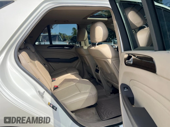2013 Mercedes-Benz M 350 z VIN 4JGDA2EB9DA148518, wystawiony jako Copart lot #57175705 z przebiegiem 174 131 mil mil oraz Czysty tytuł • Clean title. Historia ofert i sprzedaży dostępna na DreamBid. Obrazek 6.