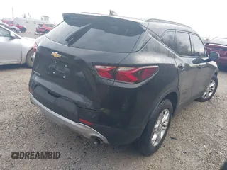2020 Chevrolet Blazer LT with VIN 3GNKBCRS6LS699051, listed as a IAAI auction lot 41954003 with 43,238 mi miles and . Bid and sale history available at DreamBid. Image 4.