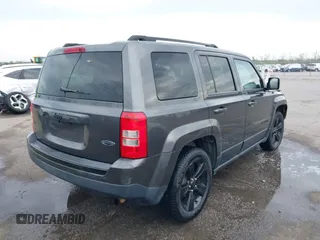 2015 Jeep Patriot Sport z VIN 1C4NJPBA9FD209708, wystawiony jako IAAI lot #41884875 z przebiegiem 201 699 mil mil oraz . Historia ofert i sprzedaży dostępna na DreamBid. Obrazek 4.
