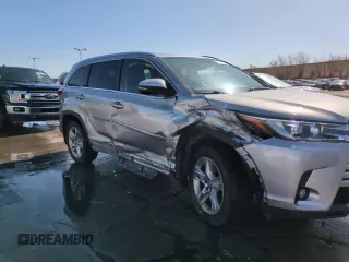 2017 Toyota Highlander Limited z VIN 5TDDZRFHXHS361852, wystawiony jako Copart lot #52359305 z przebiegiem 111 228 mil mil oraz Szkoda całkowita • Salvage title. Historia ofert i sprzedaży dostępna na DreamBid. Obrazek 14.