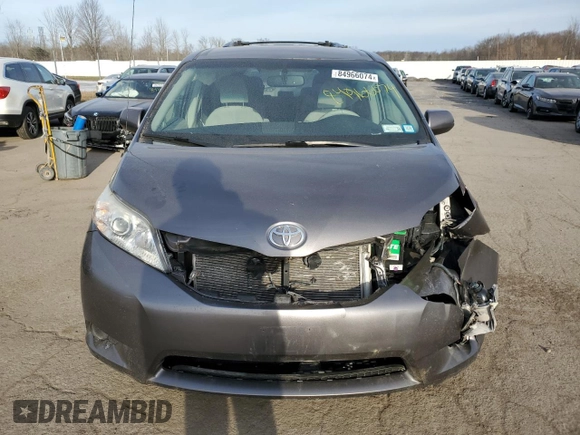 2014 Toyota Sienna LE AAS with VIN 5TDKK3DCXES421821, listed as a Copart auction lot 43223295 with 163,575 mi miles and Non Repairable. Bid and sale history available at carsss.com. Image 5.