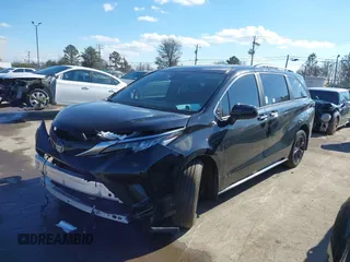 2024 Toyota Sienna XSE with VIN 5TDXSKFC1RS138680, listed as a IAAI auction lot 41640585 with 46,536 mi miles. Bid and sale history available at carsss.com. Image 20.