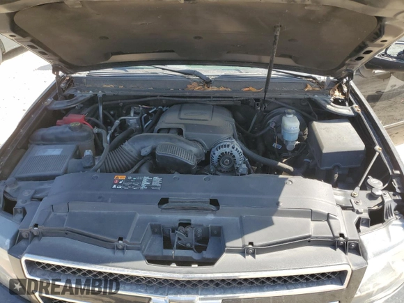 2013 Chevrolet Suburban LT z VIN 1GNSCJE04DR306089, wystawiony jako Copart lot #53888635 z przebiegiem 189 262 mil mil oraz Szkoda całkowita • Salvage title. Historia ofert i sprzedaży dostępna na DreamBid. Obrazek 12.