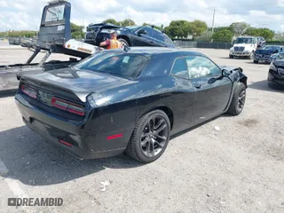2022 Dodge Challenger R/T Scat Pack with VIN 2C3CDZFJ2NH237876, listed as a IAAI auction lot 41681312 with 2,952 mi miles. Bid and sale history available at carsss.com. Image 4.