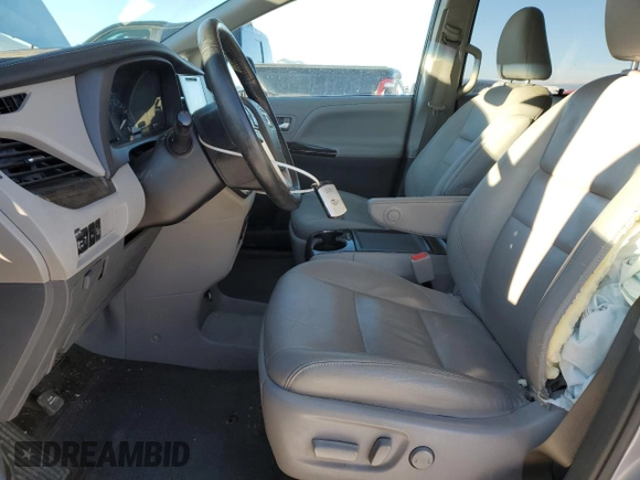 2017 Toyota Sienna XLE with VIN 5TDDZ3DC7HS153013, listed as a Copart auction lot 41402205 with 89,466 mi miles and Salvage title. Bid and sale history available at DreamBid. Image 7.