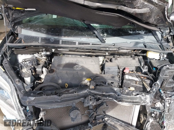 2015 Toyota Sienna Ltd with VIN 5TDDK3DC6FS122871, listed as a IAAI auction lot 41396052 with 133,161 mi miles. Bid and sale history available at carsss.com. Image 10.