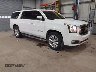 2017 GMC Yukon XL SLT with VIN 1GKS2GKC3HR139697, listed as a IAAI auction lot 41369153 with 161,987 mi miles. Bid and sale history available at carsss.com. Image 1.