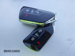 2024 Volkswagen Atlas SE z VIN 1V2LE2CA7RC210703, wystawiony jako IAAI lot #41281929 z przebiegiem Nie podano mil oraz . Historia ofert i sprzedaży dostępna na DreamBid. Obrazek 11.