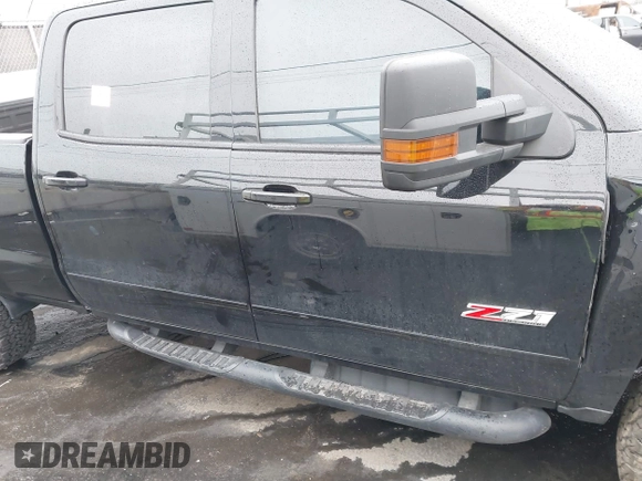2019 Chevrolet Silverado 2500HD LTZ with VIN 1GC1KTEY2KF111194, listed as a IAAI auction lot 41765920 with 1 mi miles. Bid and sale history available at carsss.com. Image 13.
