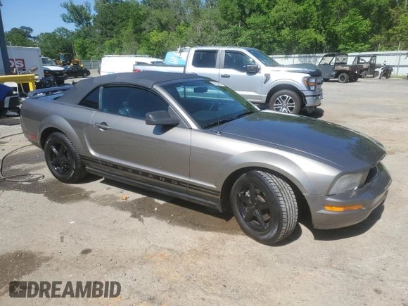 2005 Ford Mustang Deluxe with VIN 1ZVFT84N155232118, listed as a Copart auction lot 53033395 with 91,652 mi miles and Salvage Title. Bid and sale history available at carsss.com. Image 4.