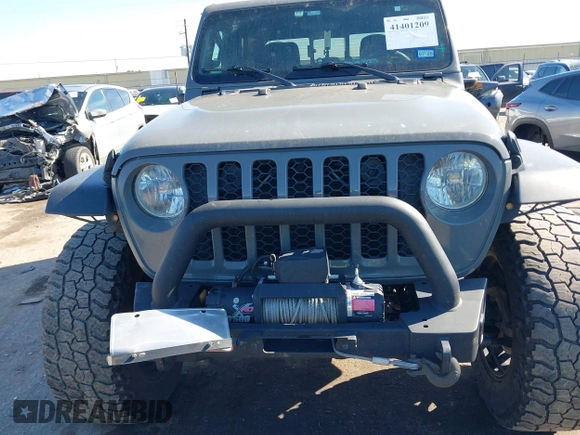 2020 Jeep Gladiator Sport S with VIN 1C6JJTAG6LL190749, listed as a IAAI auction lot 41401209 with 97,292 mi miles and . Bid and sale history available at DreamBid. Image 12.