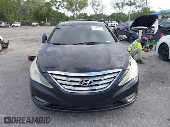 2011 Hyundai Sonata Limited with VIN 5NPEC4AC6BH154747, listed as a IAAI auction lot 42081512 with 235,151 mi miles and . Bid and sale history available at carsss.com. Image 12.