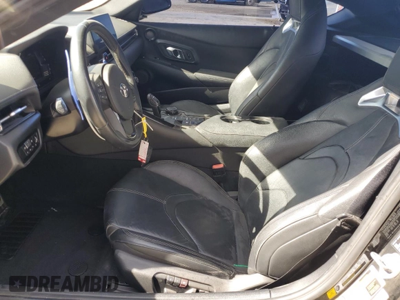 2020 Toyota Supra 3.0 с VIN WZ1DB4C01LW027810, выставлен на аукционе Copart как лот 45732275 с пробегом 26 734 миль миль и Списание • Salvage title. История ставок и продаж доступна на DreamBid. Изображение 7.