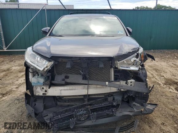 2018 Toyota Highlander LE with VIN 5TDBZRFH5JS824574, listed as a Copart auction lot 57248455 with 123,799 mi miles and Clean title. Bid and sale history available at DreamBid. Image 5.