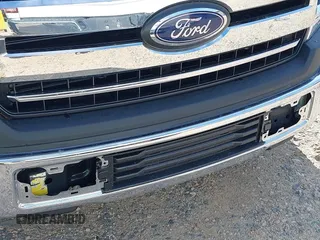 2019 Ford F-150 XL z VIN 1FTEX1CB8KKD31775, wystawiony jako IAAI lot #42522883 z przebiegiem 33 469 mil mil oraz . Historia ofert i sprzedaży dostępna na DreamBid. Obrazek 6.