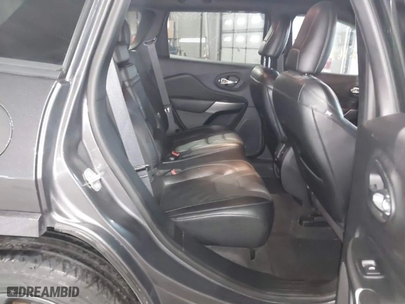 2019 Jeep Cherokee Limited with VIN 1C4PJMDX1KD390547, listed as a IAAI auction lot 41216746 with 109,398 mi miles. Bid and sale history available at carsss.com. Image 8.