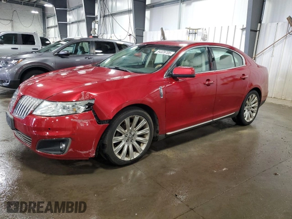 2010 Lincoln MKS z VIN 1LNHL9DR6AG614417, wystawiony jako Copart lot #54328705 z przebiegiem 124 443 mil mil oraz Szkoda całkowita • Salvage title. Historia ofert i sprzedaży dostępna na DreamBid. Obrazek 1.