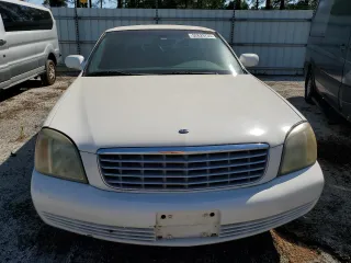 2002 Cadillac DeVille Limousine z VIN 1GEEH90Y72U550842, wystawiony jako Copart lot #52629735 z przebiegiem Nie podano mil oraz Szkoda całkowita • Salvage title. Historia ofert i sprzedaży dostępna na DreamBid. Obrazek 5.