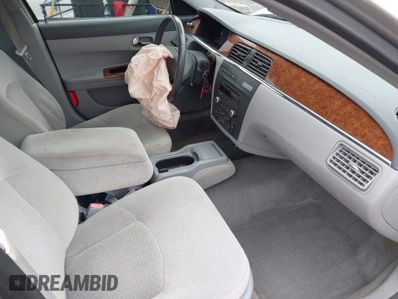 2006 Buick LaCrosse CX with VIN 2G4WC582561224586, listed as a IAAI auction lot 42374909 with 173,836 mi miles and . Bid and sale history available at DreamBid. Image 5.