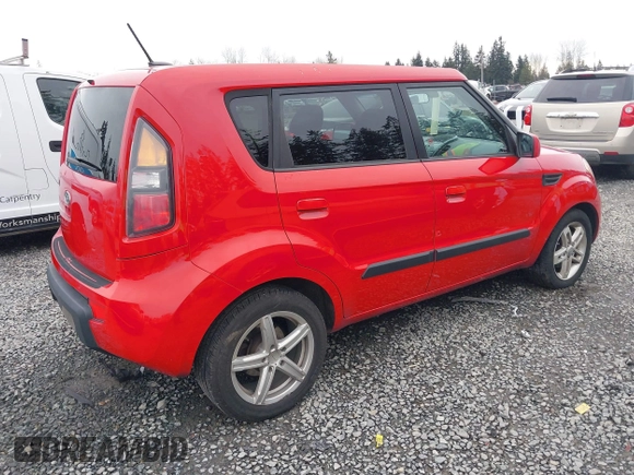 2010 Kia Soul + with VIN KNDJT2A27A7190198, listed as a IAAI auction lot 41756701 with 171,947 mi miles. Bid and sale history available at carsss.com. Image 4.