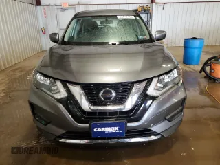 2018 Nissan Rogue SV z VIN JN8AT2MV6JW314624, wystawiony jako Copart lot #52546785 z przebiegiem 233 834 mil mil oraz Szkoda całkowita • Salvage title. Historia ofert i sprzedaży dostępna na DreamBid. Obrazek 5.
