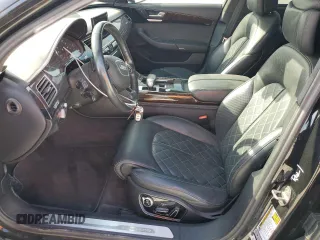 2017 Audi A8 Sport z VIN WAU43AFD9HN019845, wystawiony jako Copart lot #48113205 z przebiegiem 65 434 mil mil oraz Szkoda całkowita • Salvage title. Historia ofert i sprzedaży dostępna na DreamBid. Obrazek 7.