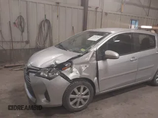2016 Toyota Yaris L z VIN VNKKTUD32GA066699, wystawiony jako IAAI lot #41387987 z przebiegiem 76 595 mil mil oraz . Historia ofert i sprzedaży dostępna na DreamBid. Obrazek 6.