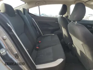 2022 Nissan Versa SV z VIN 3N1CN8EV6NL839813, wystawiony jako Copart lot #53613945 z przebiegiem 16 192 mil mil oraz Szkody całkowita. Historia ofert i sprzedaży dostępna na DreamBid. Obrazek 10.