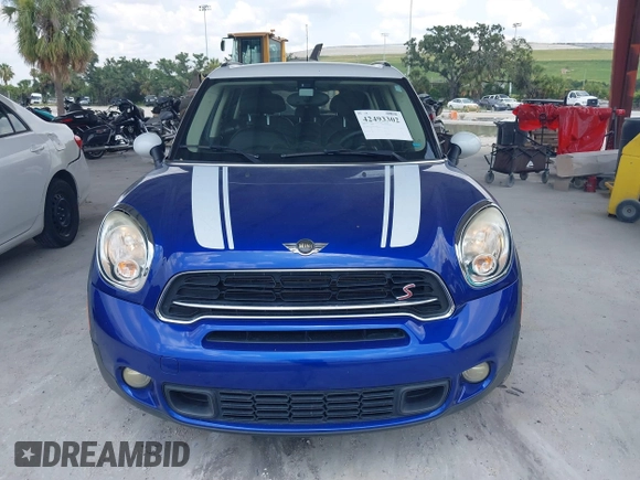 2016 MINI Countryman S with VIN WMWZC3C50GWT08698, listed as a IAAI auction lot 42493302 with 61,306 mi miles and . Bid and sale history available at DreamBid. Image 12.