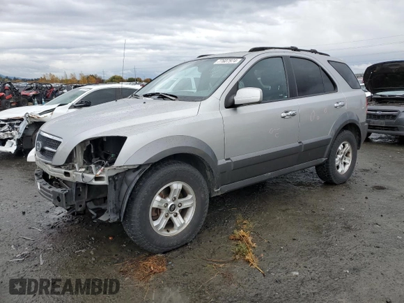2003 Kia Sorento LX z VIN KNDJC733335030322, wystawiony jako Copart lot #77607974 z przebiegiem 109 777 mil mil oraz Szkoda całkowita • Salvage title. Historia ofert i sprzedaży dostępna na DreamBid. Obrazek 1.