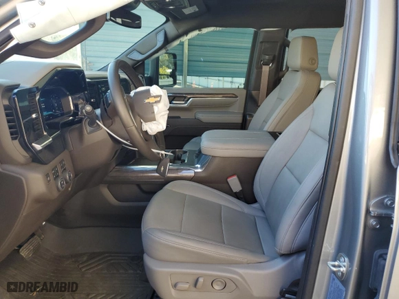 2024 Chevrolet Silverado 2500HD LTZ with VIN 1GC4YPE7XRF307632, listed as a Copart auction lot 77351464 with 5,452 mi miles and Salvage Title. Bid and sale history available at carsss.com. Image 7.