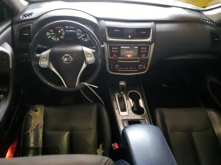 2016 Nissan Altima SR z VIN 1N4AL3AP7GC199555, wystawiony jako Copart lot #57250315 z przebiegiem 210 826 mil mil oraz Szkoda całkowita • Salvage title. Historia ofert i sprzedaży dostępna na DreamBid. Obrazek 8.