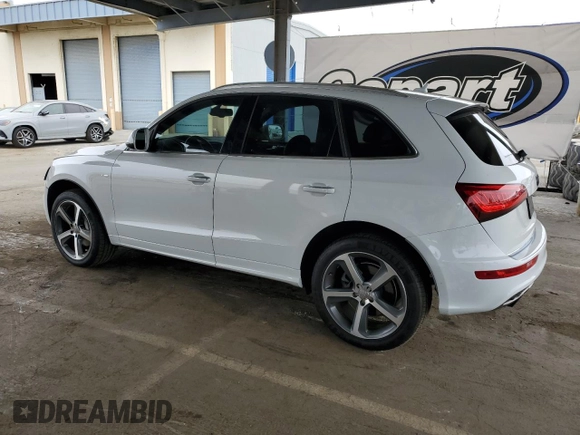 2015 Audi Q5 Premium Plus z VIN WA1DGAFP9FA044955, wystawiony jako Copart lot #60493205 z przebiegiem 109 593 mil mil oraz Szkoda całkowita • Salvage title. Historia ofert i sprzedaży dostępna na DreamBid. Obrazek 2.